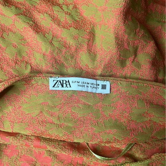 NWOT Zara Asymmetric Crop Top Sz M - Picture 4 of 4
